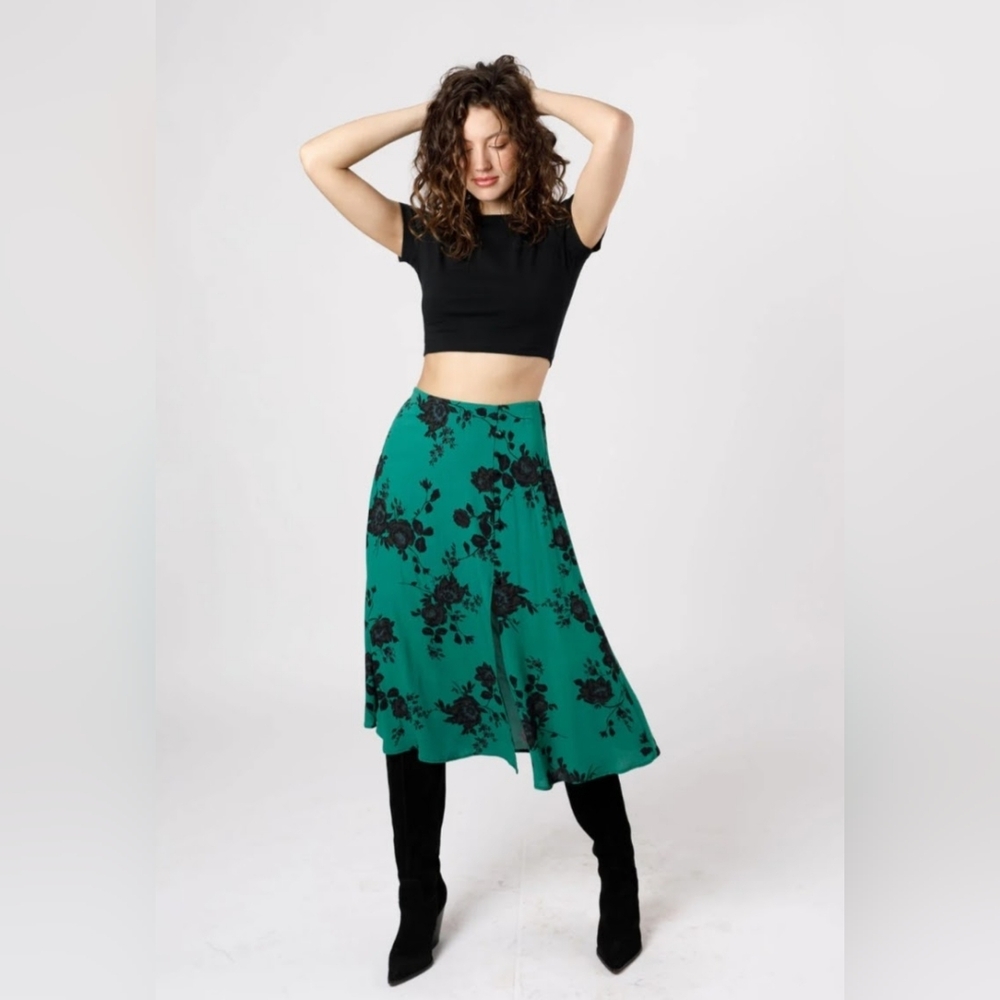Band of the Free Etta Floral Skirt in Emerald Black Size L
